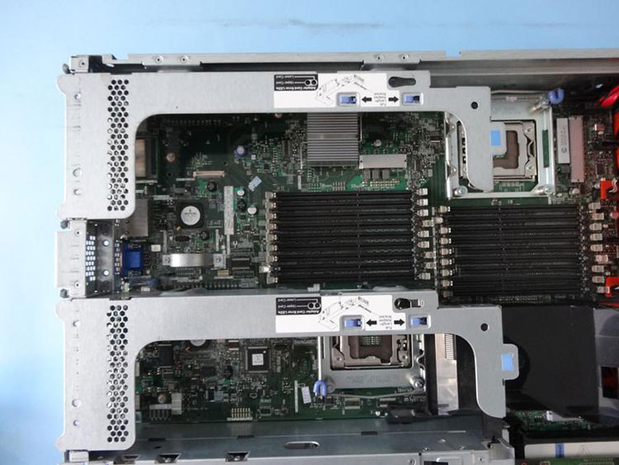 máy chủ server IBM X3650 M3 2u hdd 2.5 inch