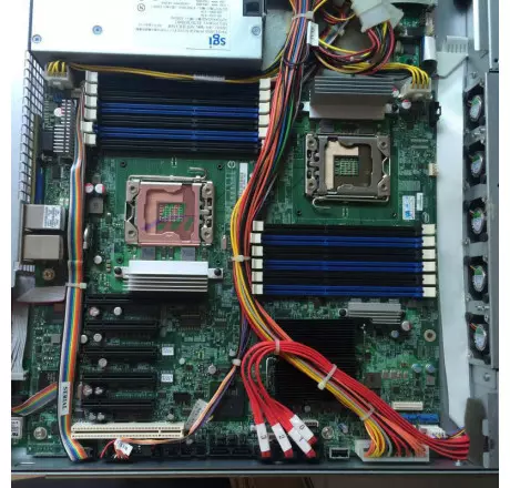 Bo mạch chủ Intel S5520HC dual cpu socket 1366 