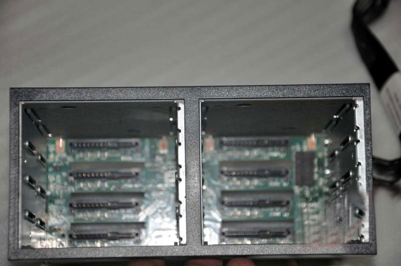 Khoang ổ cứng máy chủ DL380 G6 mở rộng 8 khay 2.5 inch