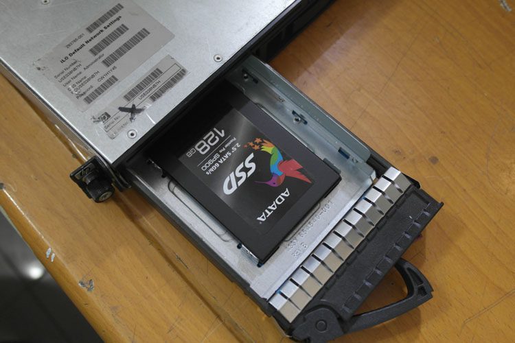 May chu HP DL160 G6 server bootrom do hoa game worksation 14 May chu HP DL160 G6 server bootrom do hoa game worksation 14