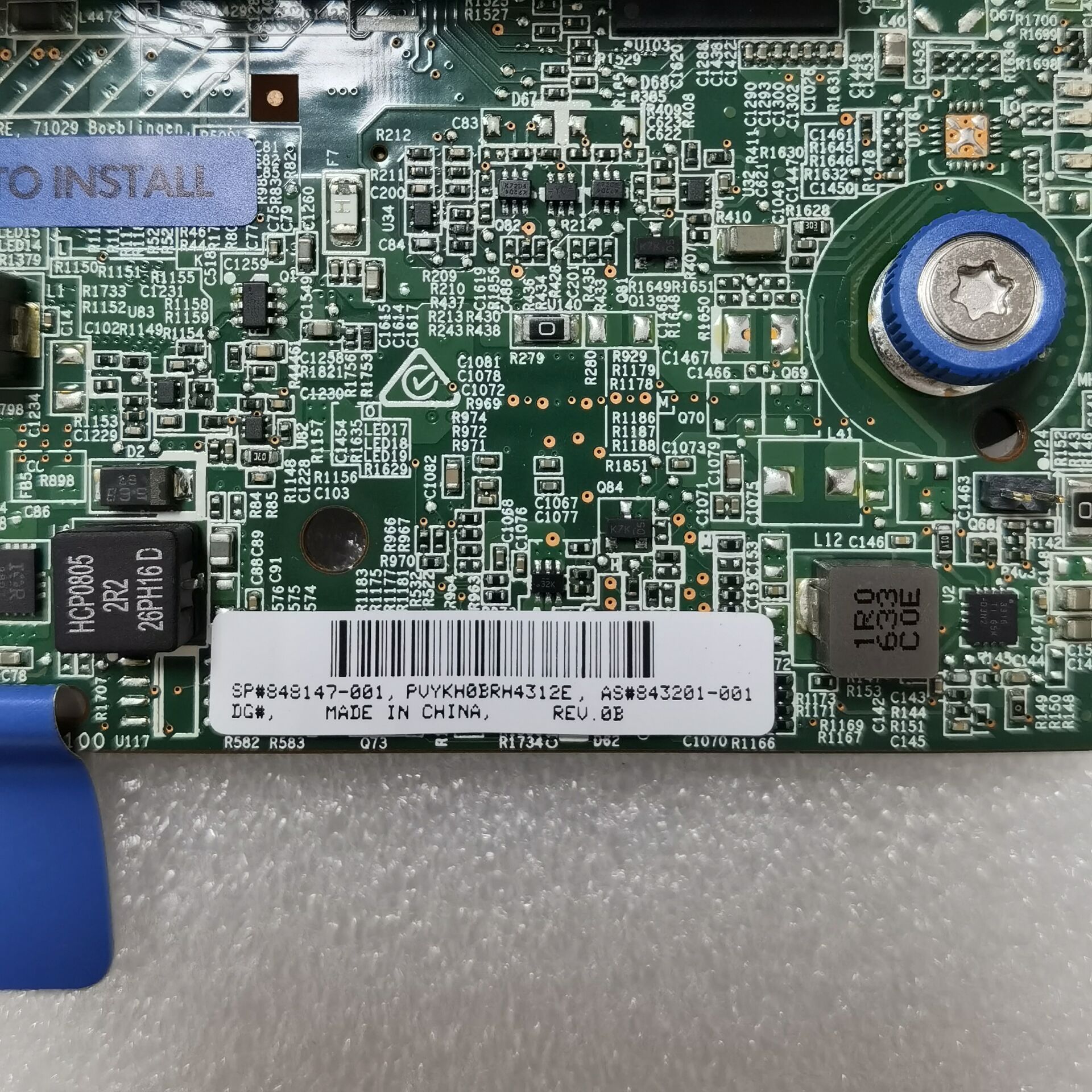 hpe smart array p840ar 2gb fbwc 12gb 2 port internal sas controller 08