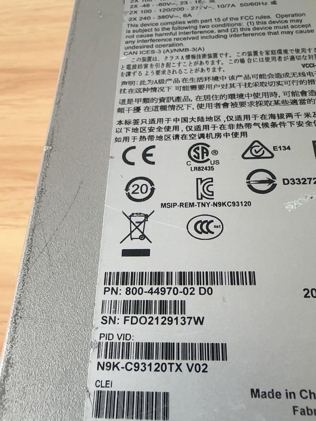 Cisco N9K C93120TX Nexus 9300 with 96p 100M110G T and 6p 40G QSFP 03