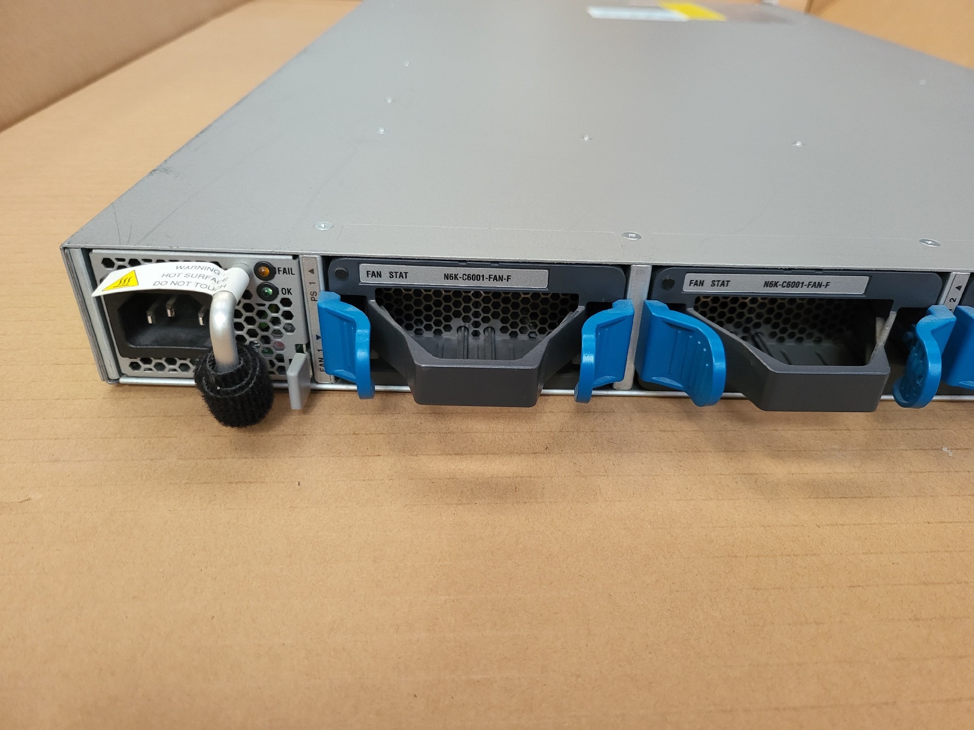 cisco nexus n6k c6001 64p switch 06
