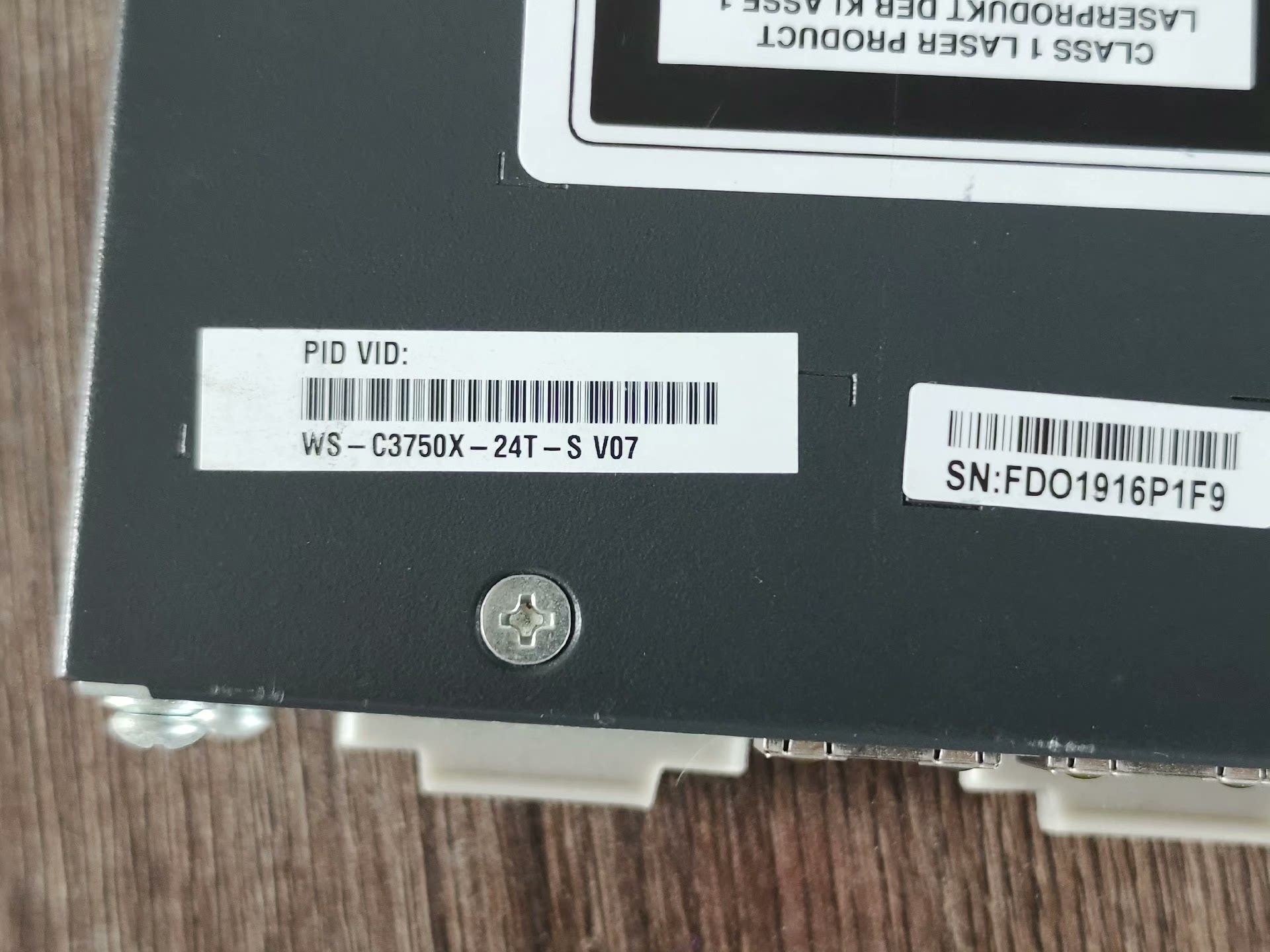 switch cisco ws c3750x 24t s 24 cong giga 1gbps base t 04