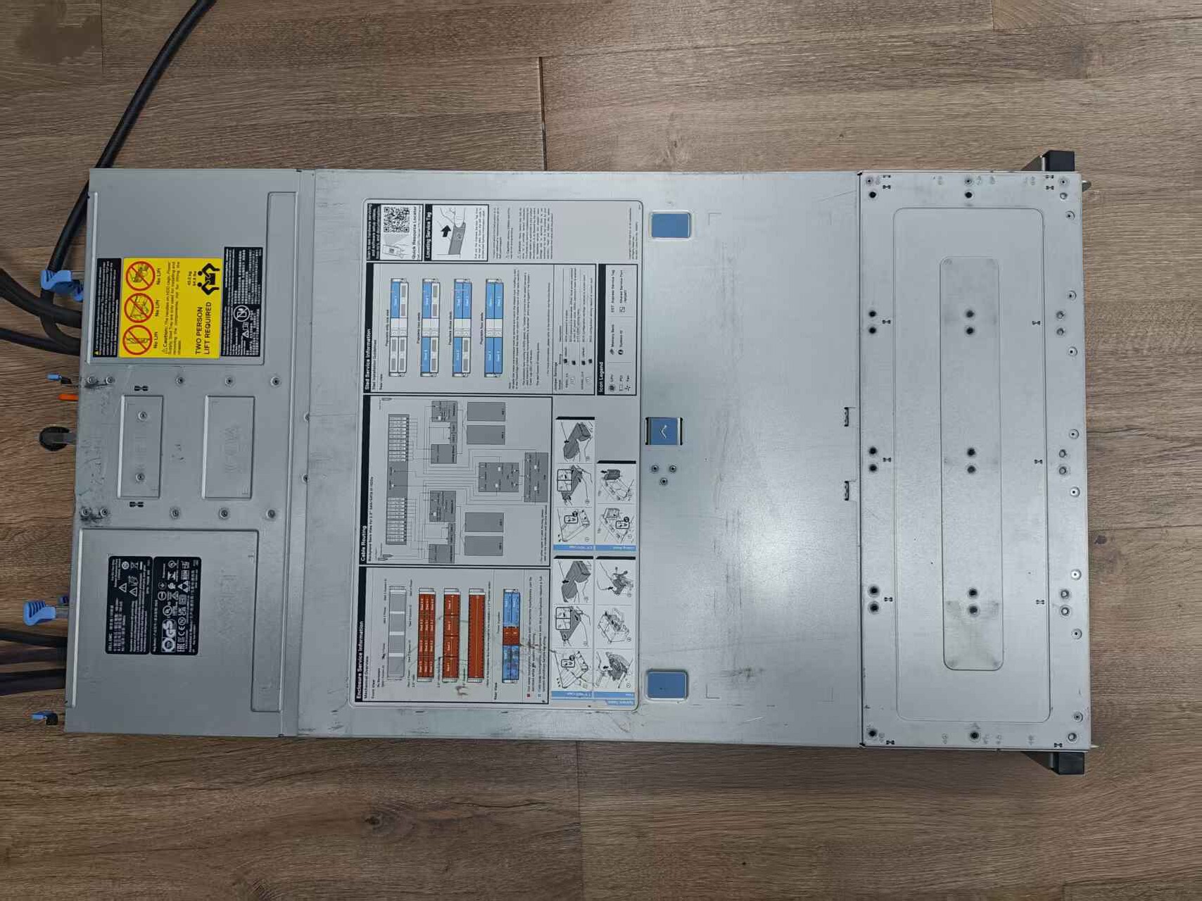 may chu server dell c6525 4 node 8 cpu epyc amd 01 may chu server dell c6525 4 node 8 cpu epyc amd 01