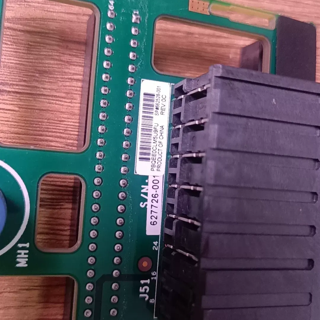 backplane nguon hp dl380p g8 power supply 662528 001 627726 001 4 Backplane Nguồn HP DL380p G8 Power Supply 662528-001 627726-001 - Hinh 4