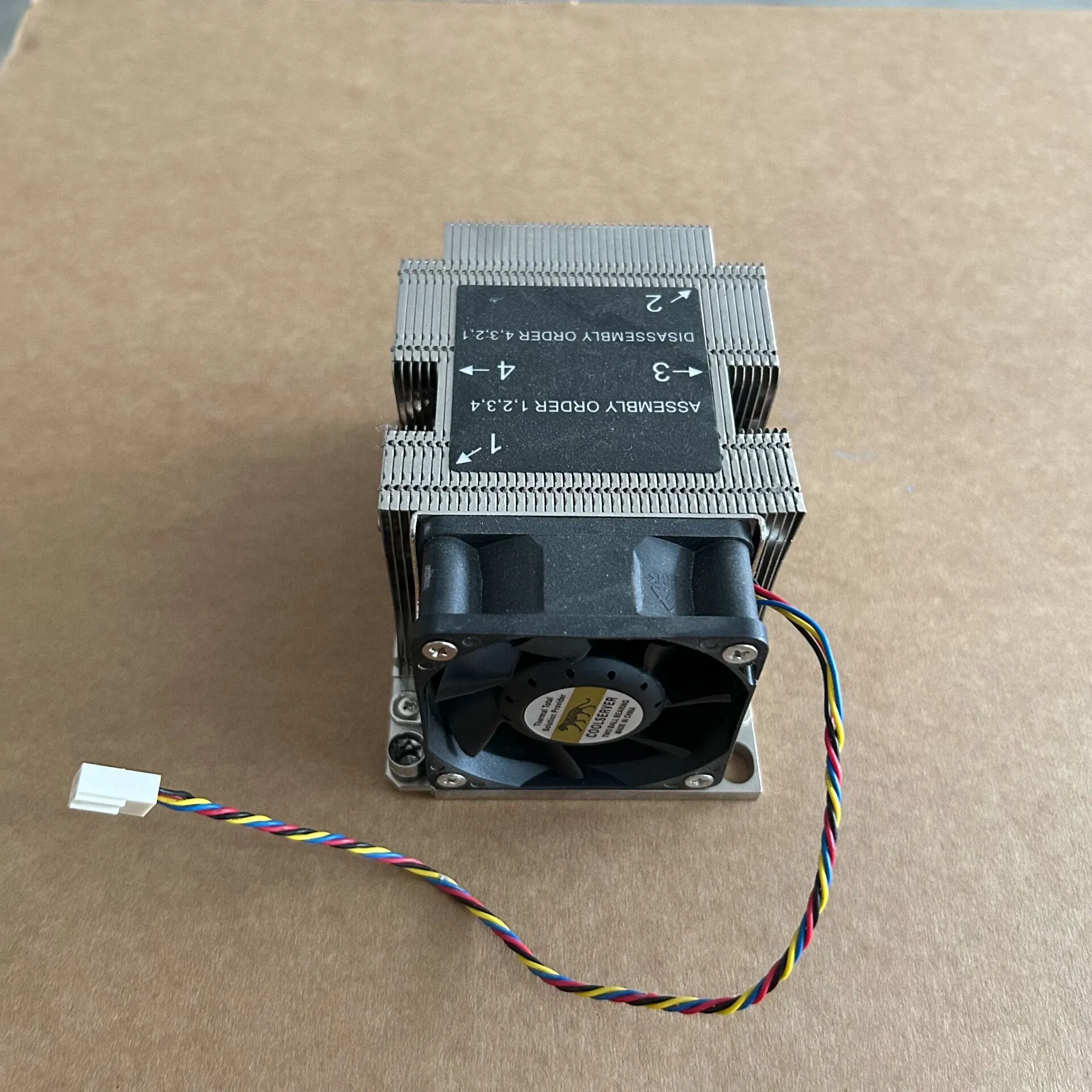 tan nhiet heatsink socket 3647 2u kem quat 1 tan nhiet heatsink socket 3647 2u kem quat 1